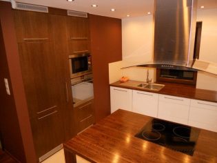 kuchnia-broazowo-kremowa-1