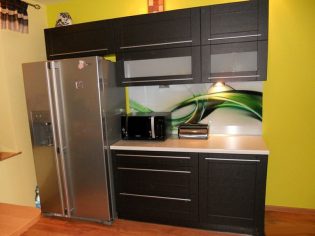 kuchnia ciemny-braz-zolty-zielony-2