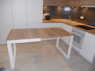 Kuchnia-lakier-matowy-z-laminatem-dab-halifax-2